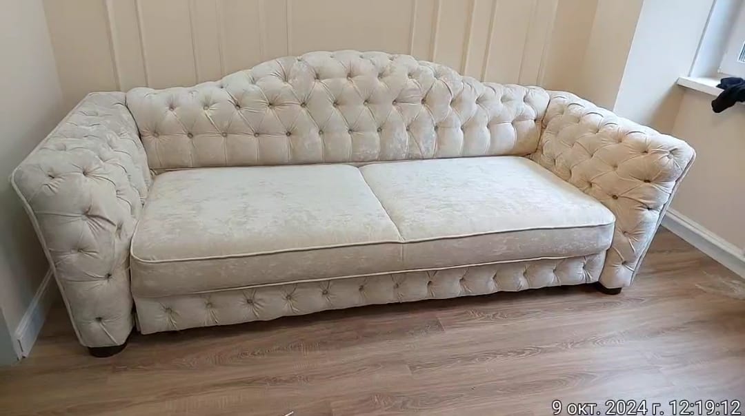 Обивка дивана. Пугачев